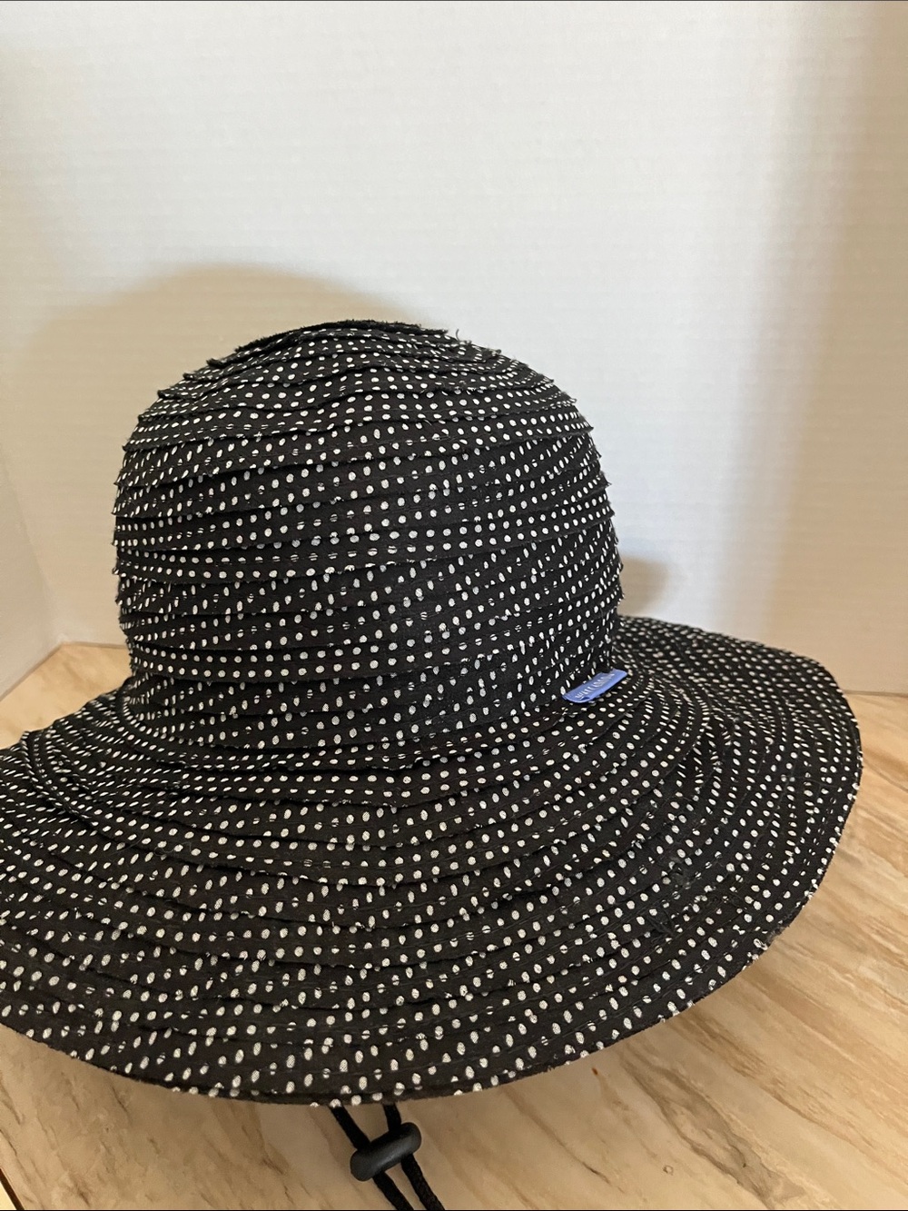 Wallaroo Black with White Polka Dot Wide Brim Sun Hat adjustable
OS